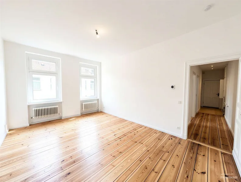 Erstbezug nach Sanierung: Helle 2-Zimmer-Wohnung mit Einbauküche in Moabit — photo 1
